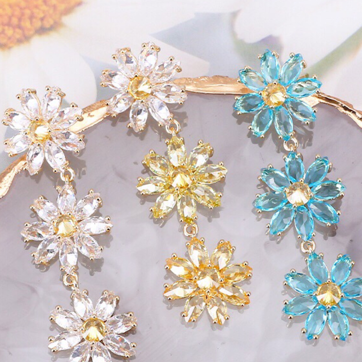 2020 most little Daisy earrings in super flash ✨ zircon earrings