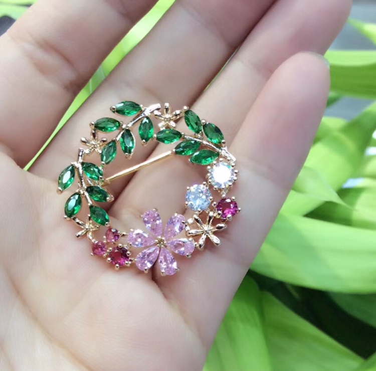 Zircon fine gold plated brooch clothing accessories exquisite accessories thumbnail