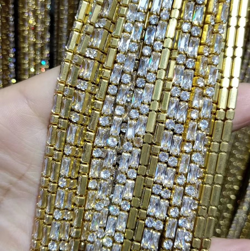 Zircon necklace thumbnail