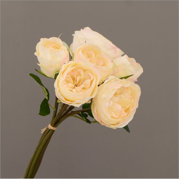 A 6-head bouquet of faux roses, artificial flowers, silk flower art for decorating the dining table, wedding bride's hand-held bouquet details Picture