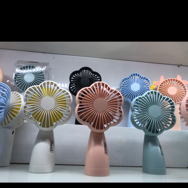 Plum table top small fan