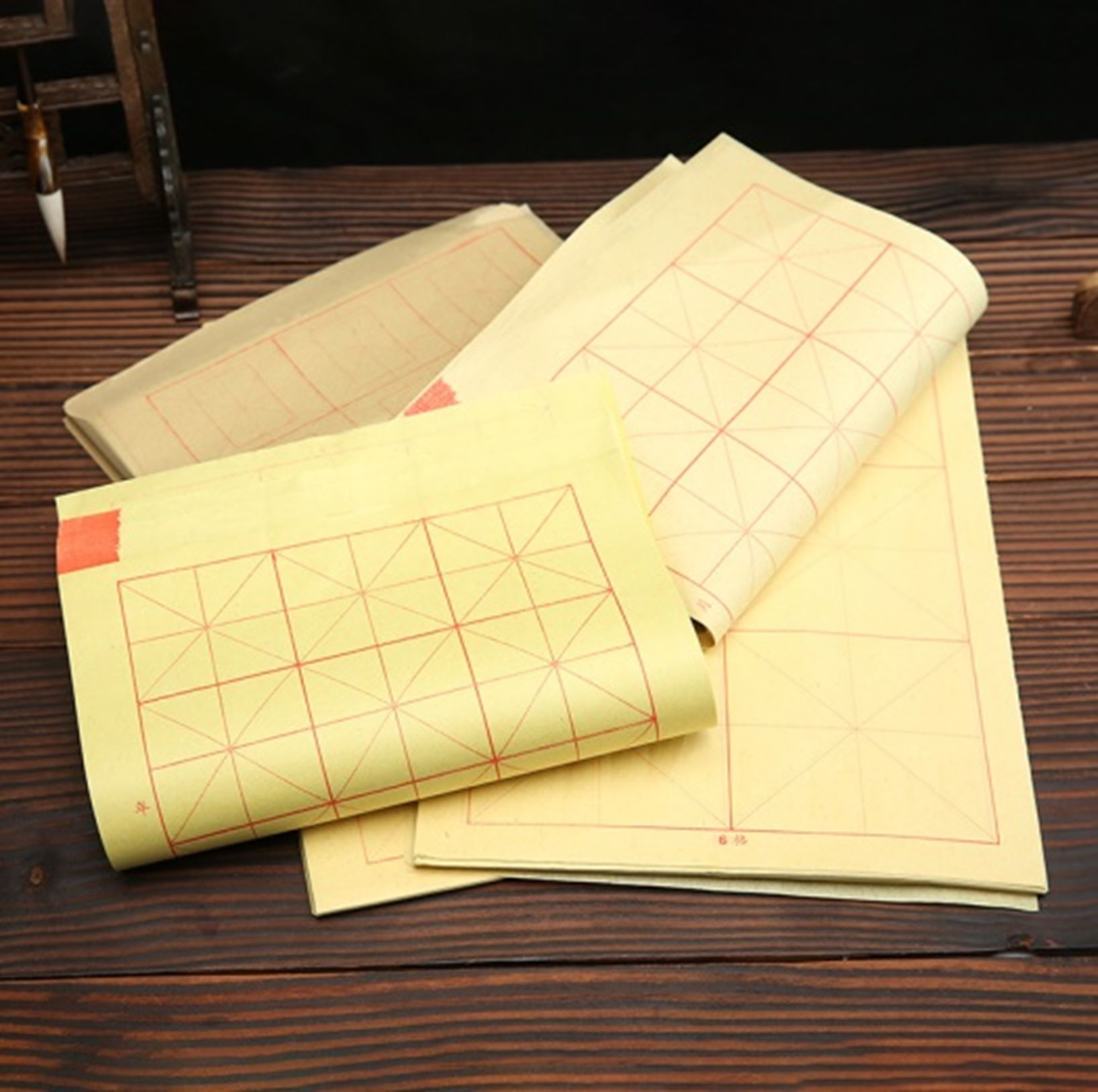 义乌好货 成珍毛边纸米字格批发 毛笔字书法练习专用宣纸