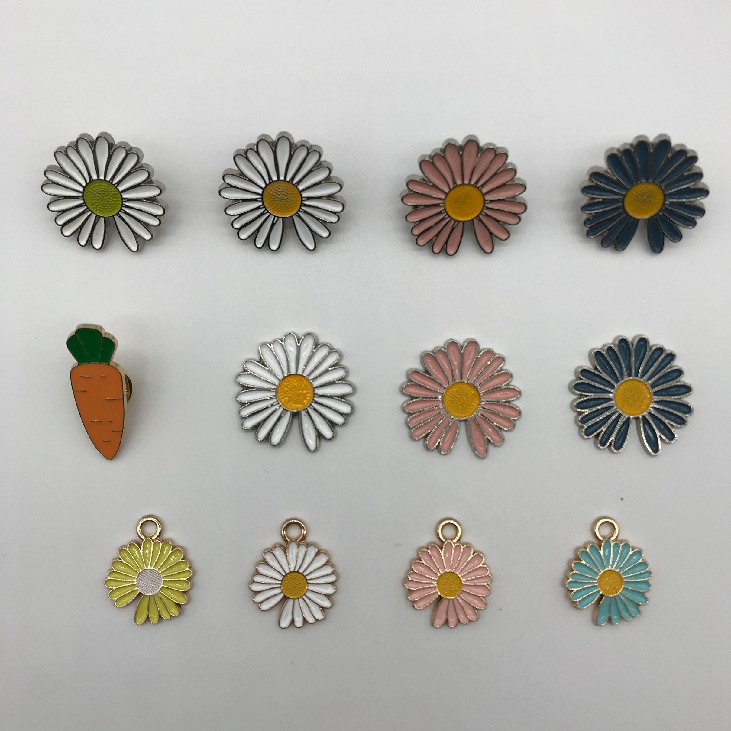 New alloy Daisy dot lacquer pendant bow-buckle accessories such as clothing cases and bags thumbnail