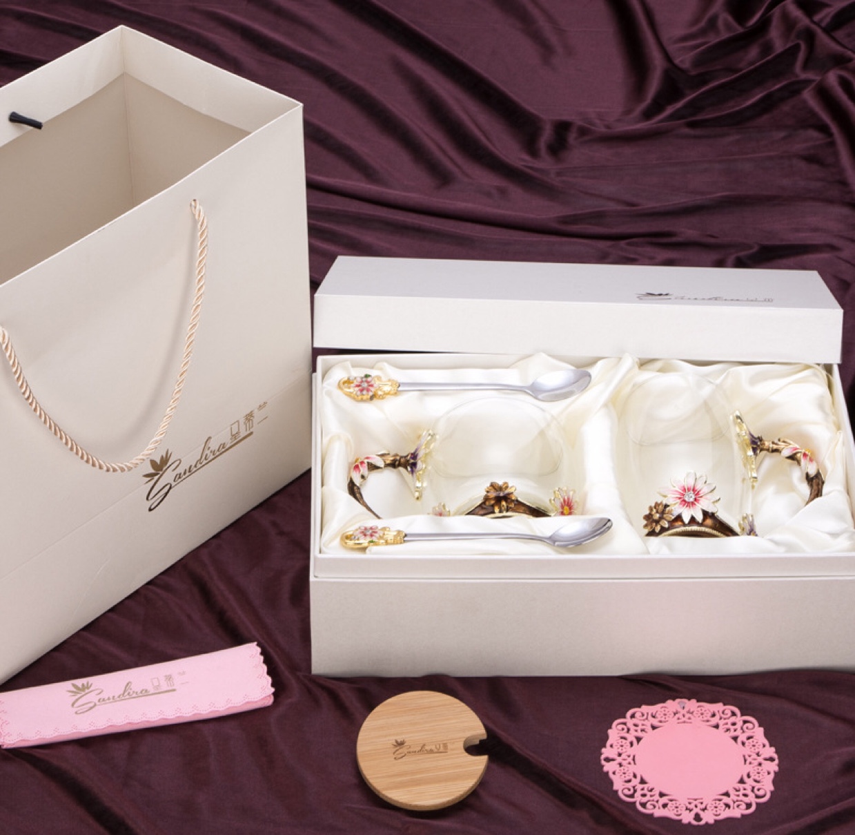 Hot-selling enamel color water cups, glass cups, flower tea cups, low heat-resistant water cups, household water cups, as gifts Application Scenario