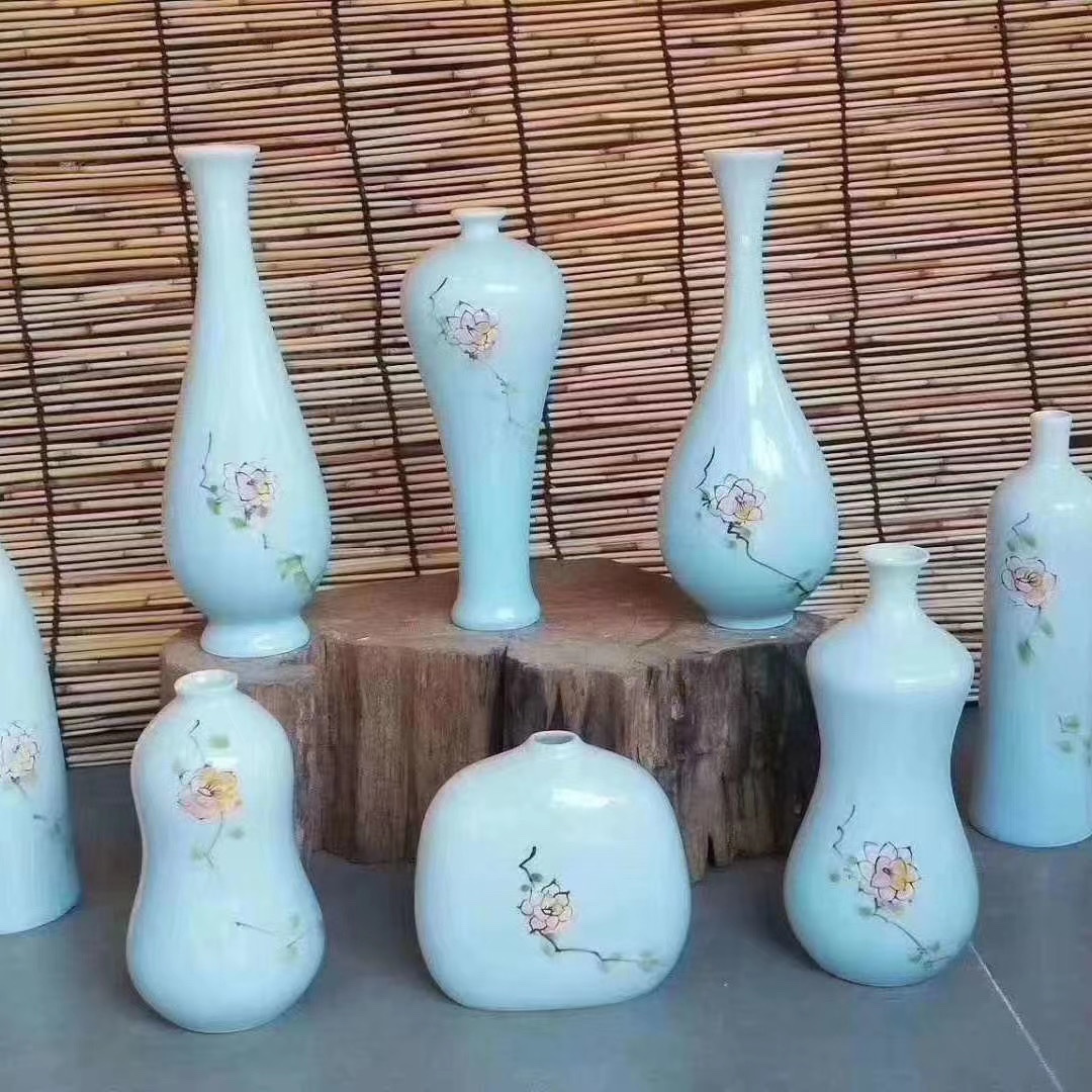 Ceramic small vase Specification image