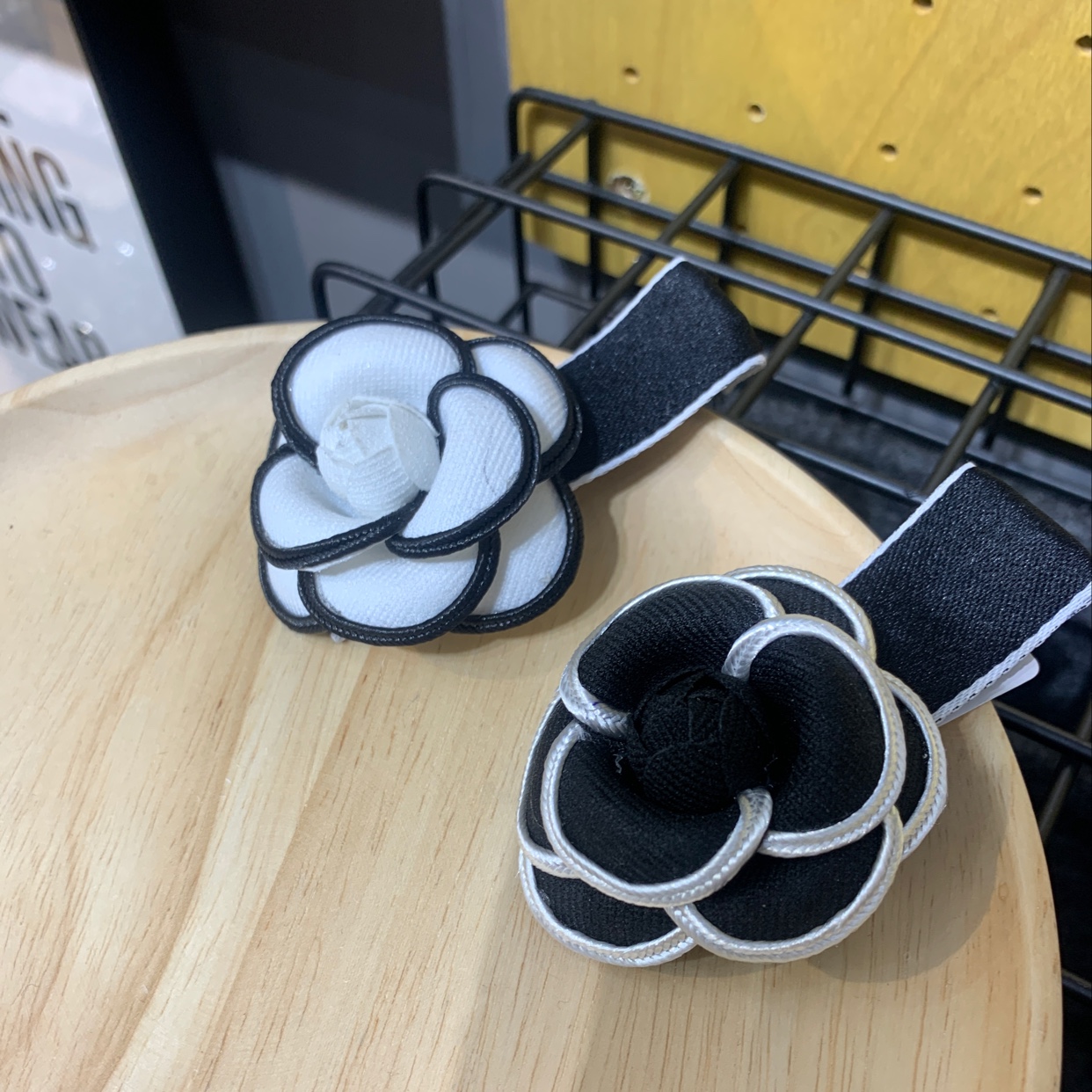 Classic black and white series flower-pressed headwear and hair accessories