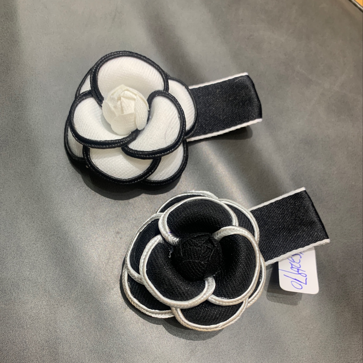 Classic black and white series flower-pressed headwear and hair accessories Specification image