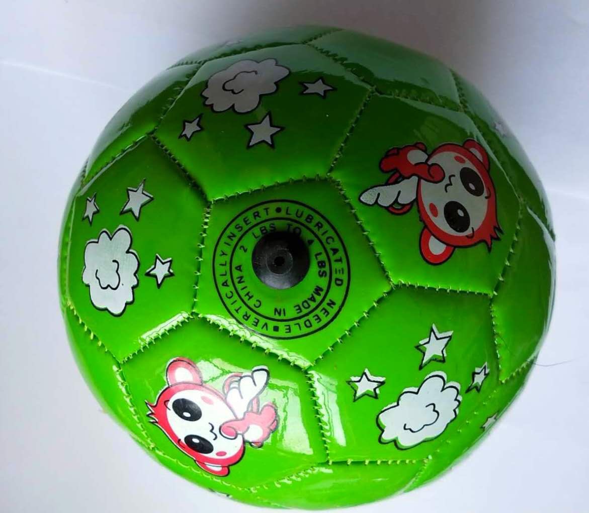 绿色卡通印花2号足球