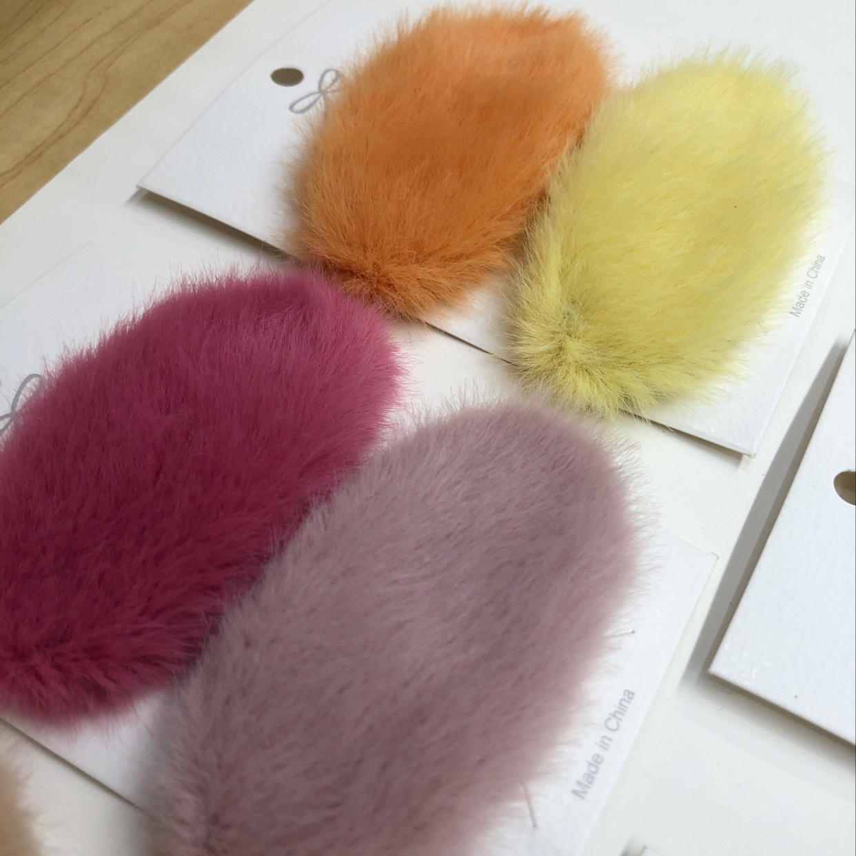 Cute hair bands, Korean Dongdaemun plush hair ties, hair ties, rubber bands, Korean version plush mango hair clips Specification image