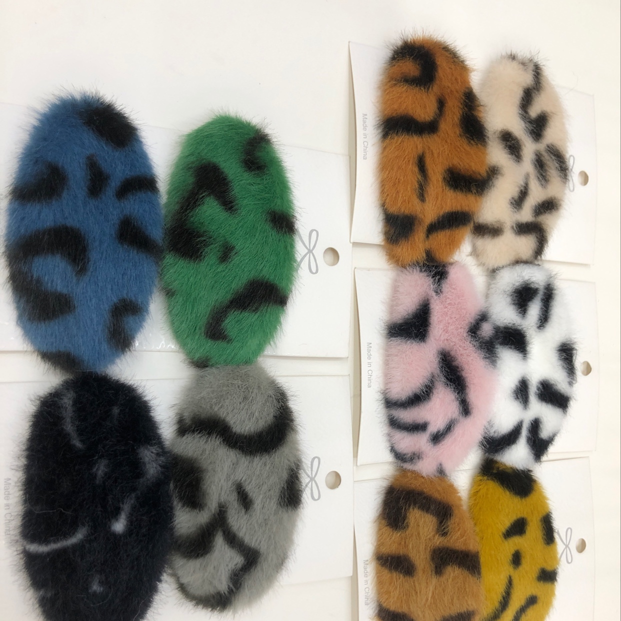 Leopard print hairy mango clip