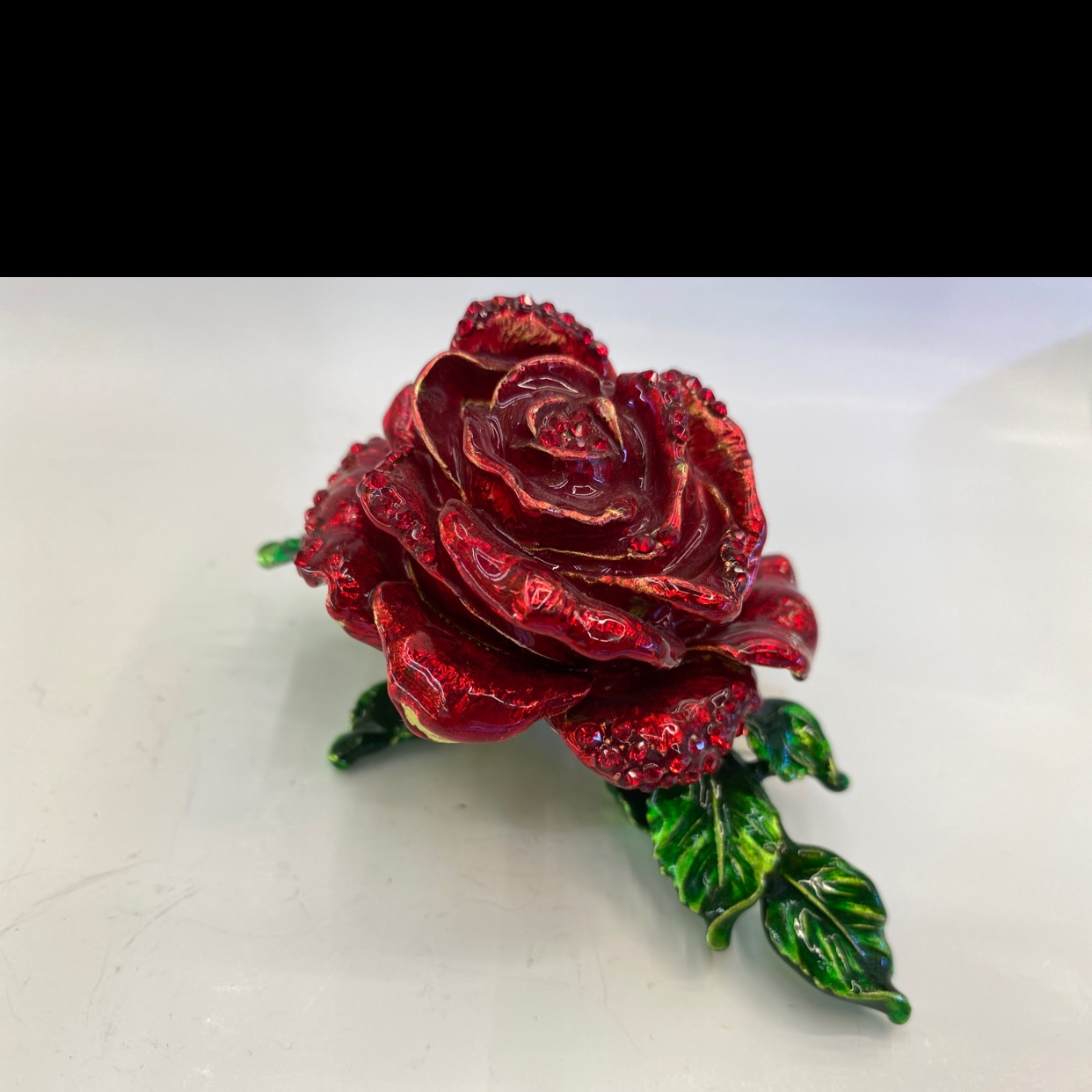 Rose jewelry box for decorative arts thumbnail