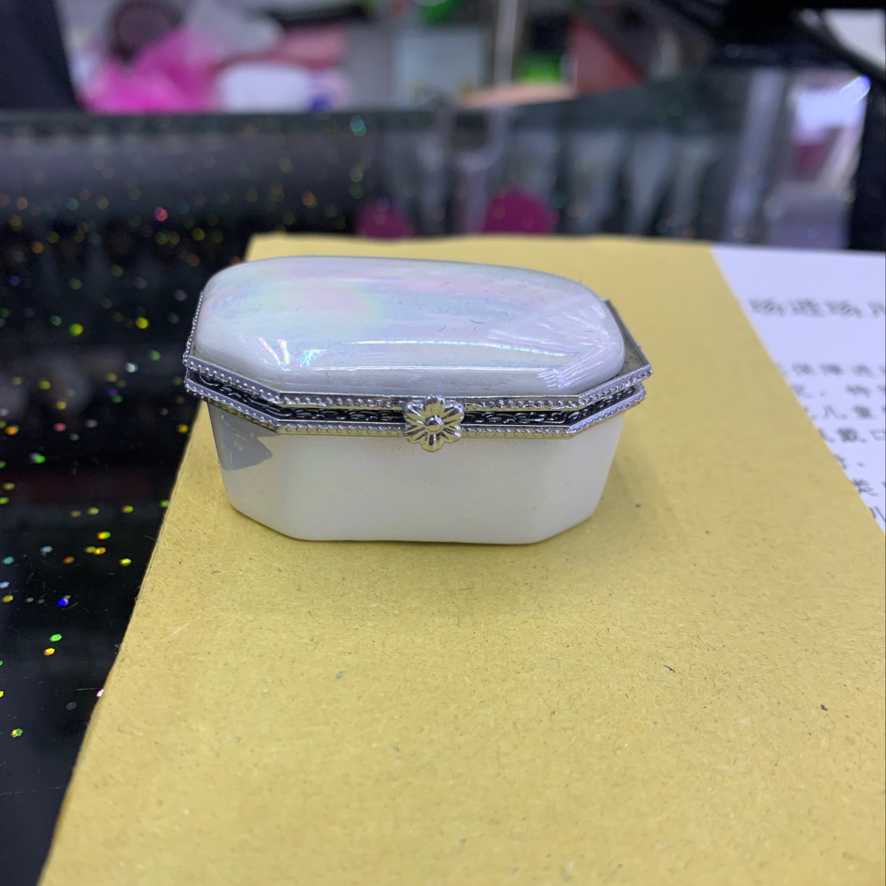 1.5 Inch Single Ceramic Jewelry Box