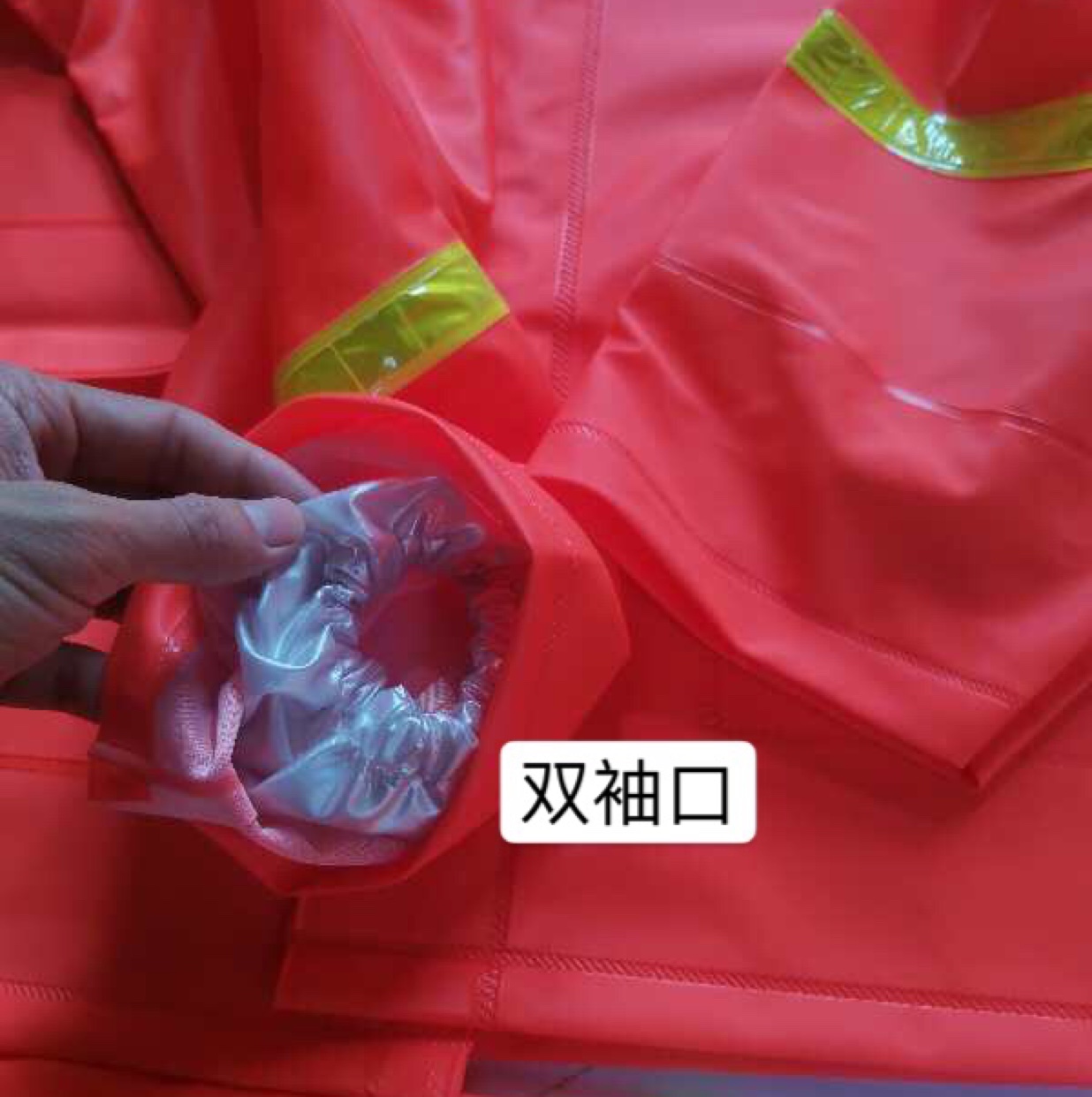 This is a breathable two-piece set of woven fabric for rural tourism, a labor protection raincoat, and a special raincoat for delivery and Courier workers. Available in two colors undefined
