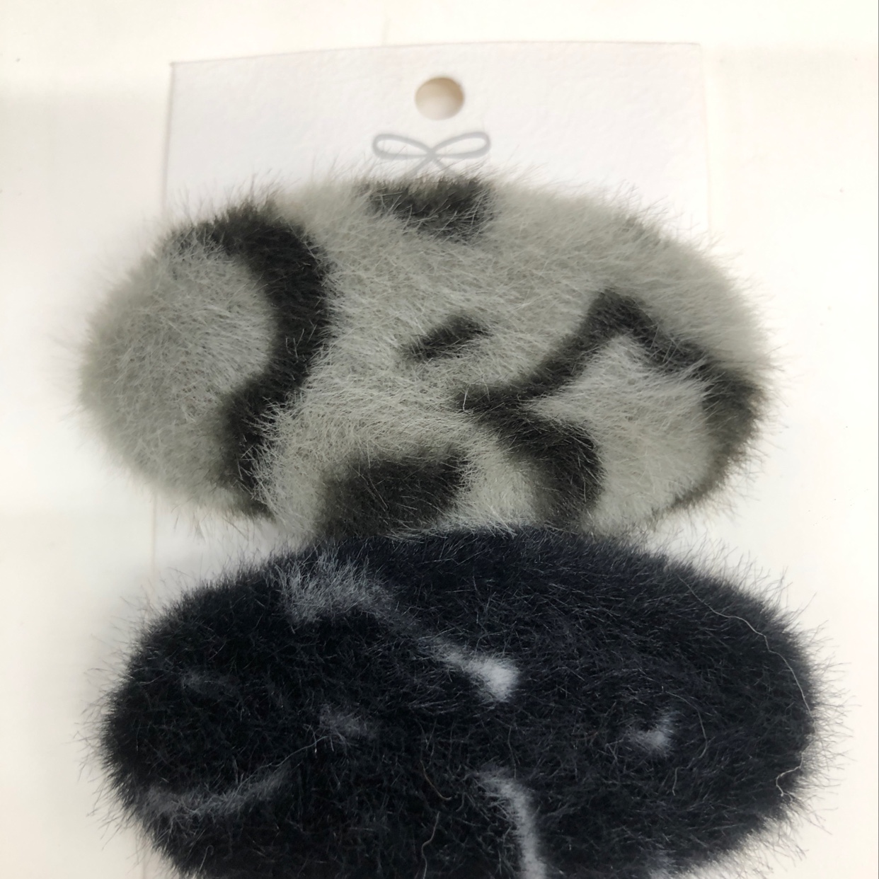 Leopard print hairy mango clip undefined
