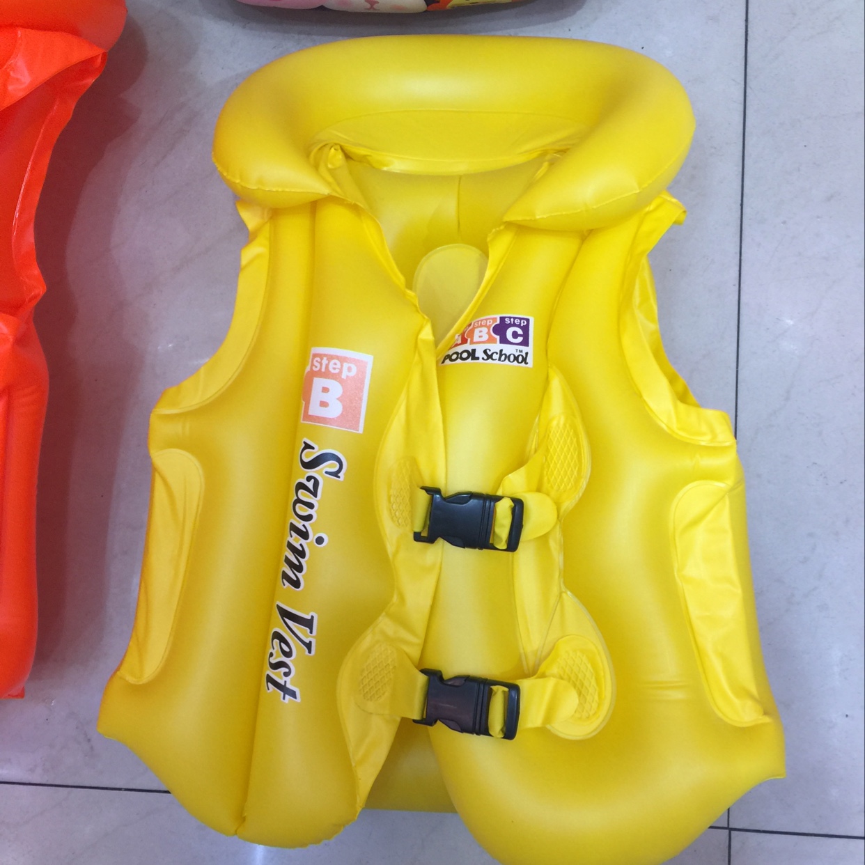 Yellow medium life jacket thumbnail