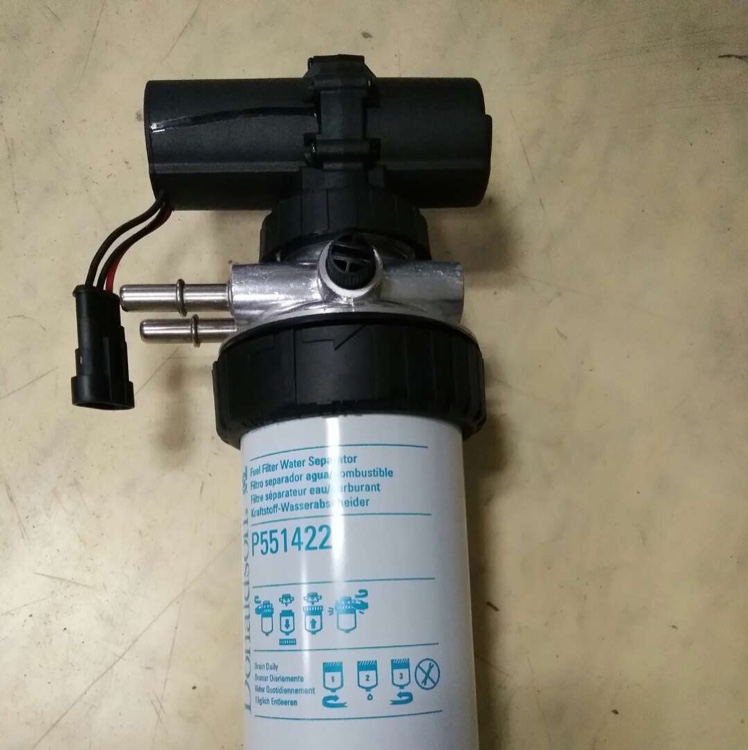 P551422 Filter assembly for engineering truck