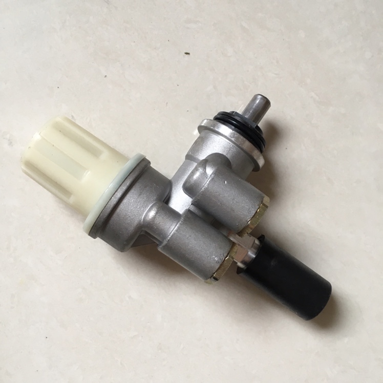 Deutz Truck Fuel pump Deutz 914 Hand pump, 04233878