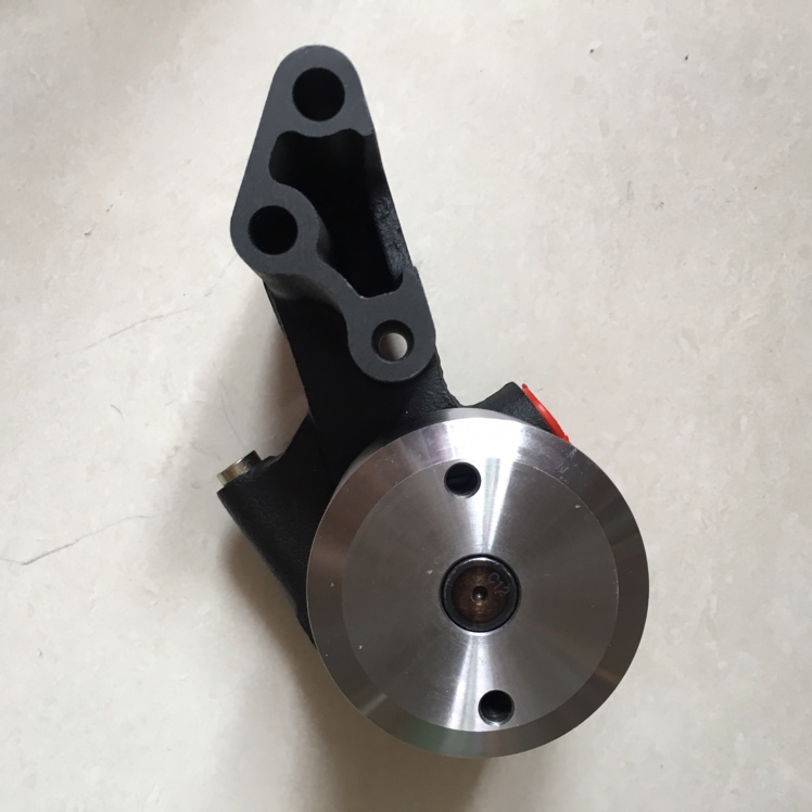 Deutz TCD2013 iron pump 04297075