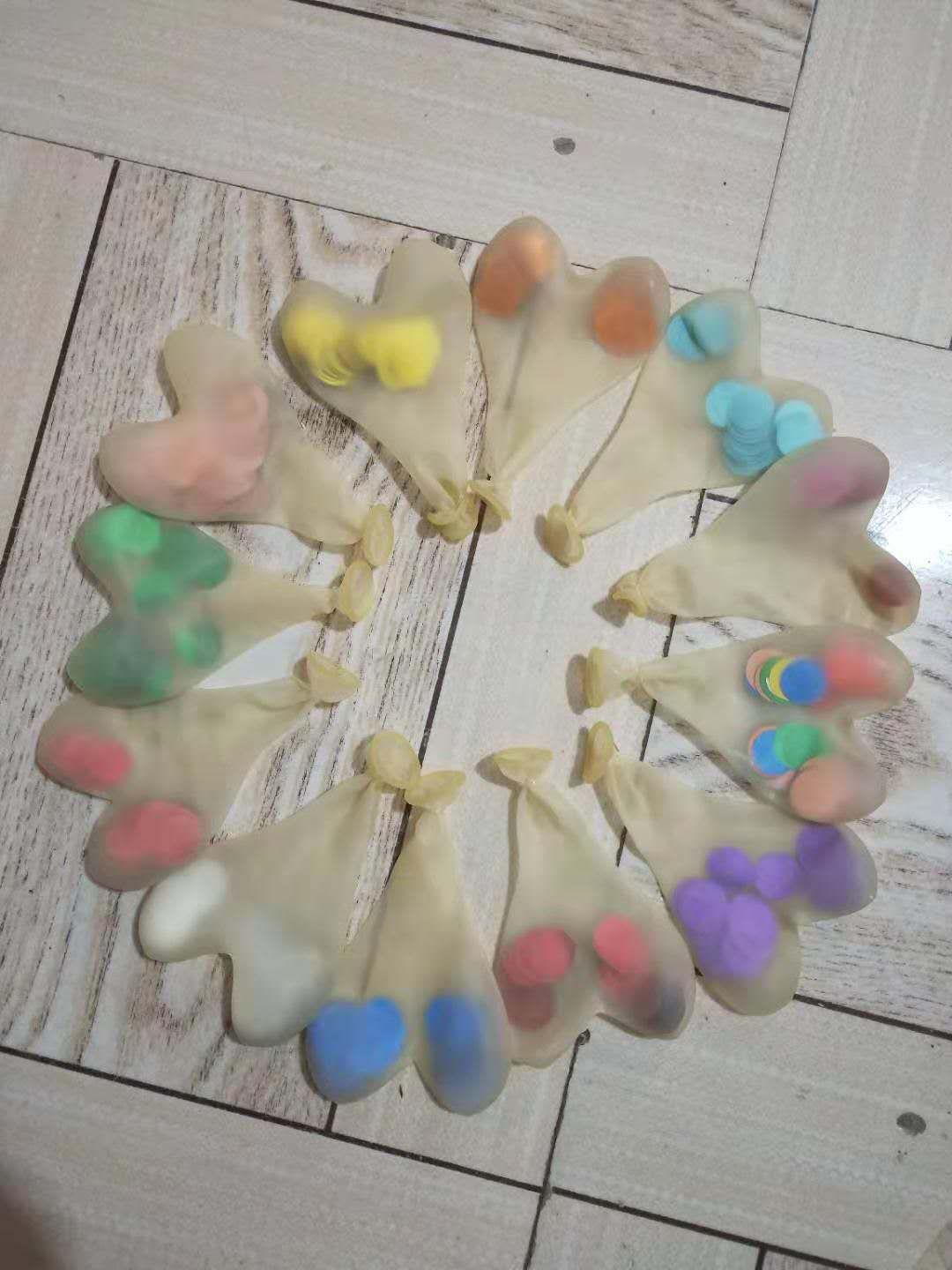 爱心亮片乳胶气球产品图