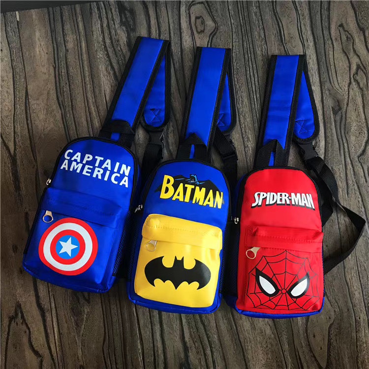 儿童休闲双肩包实物图