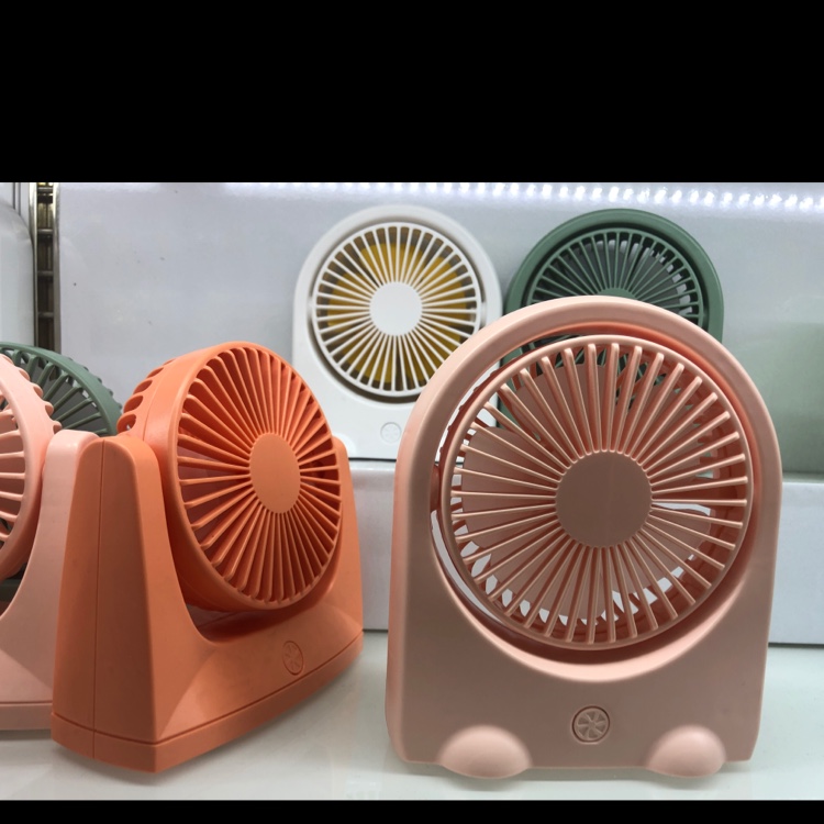 The table top can adjust the Angle small fan
