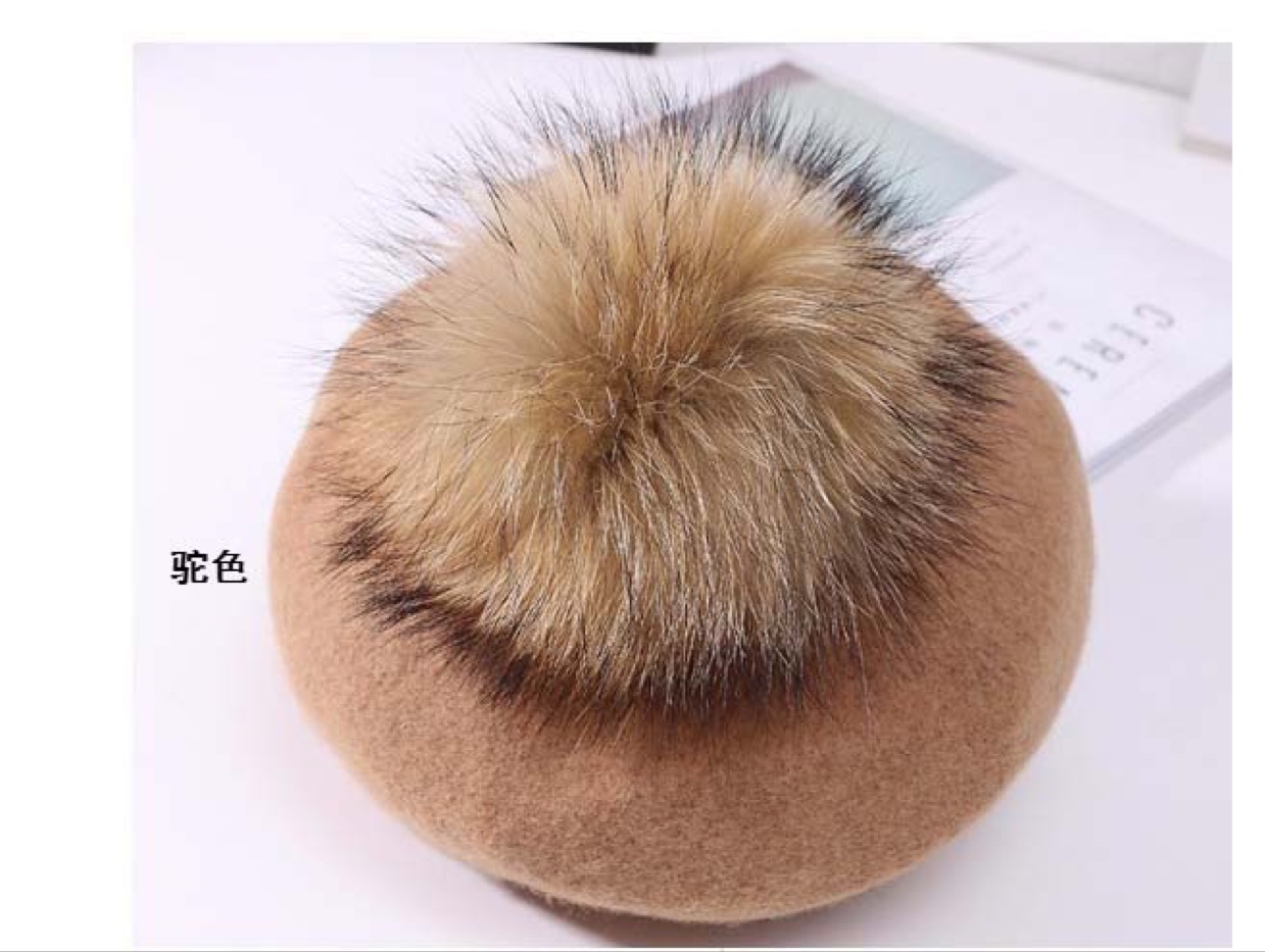 All-wool mink pom-poms fashionable beret New Year's style flat-brimmed fisherman's hat business outfit paired with a business hat Application Scenario