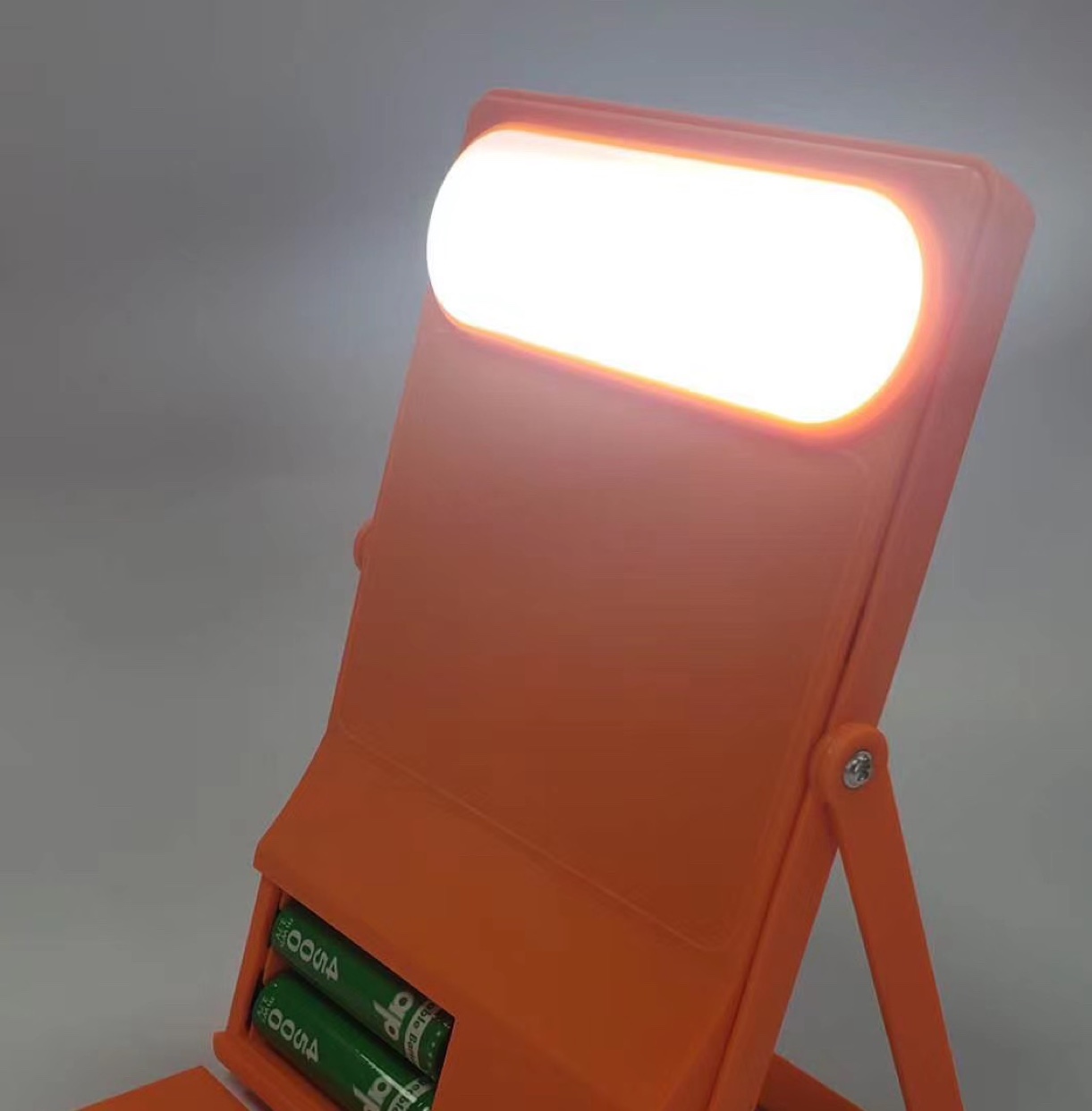 Solar-powered emergency light details Picture