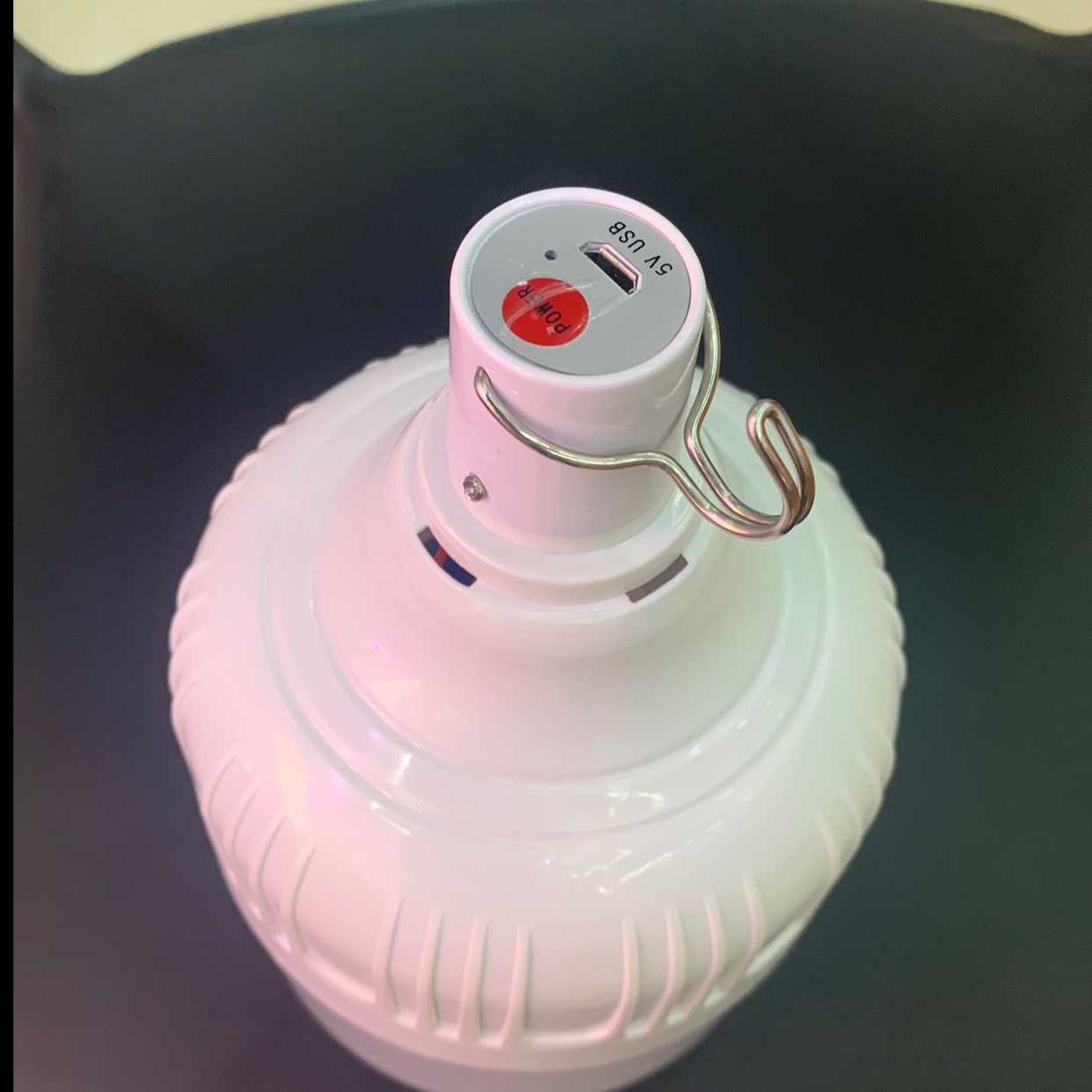 DC5V高富帅应急充电灯50w
