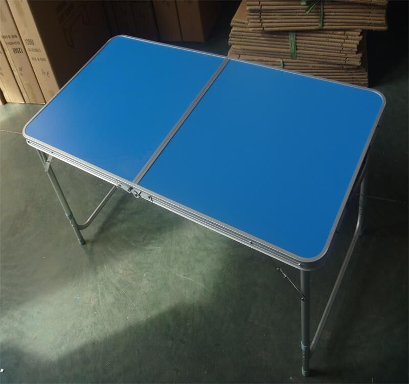 120*60折叠桌  户外野餐桌 户外折叠桌 一桌四椅折叠桌详情图4