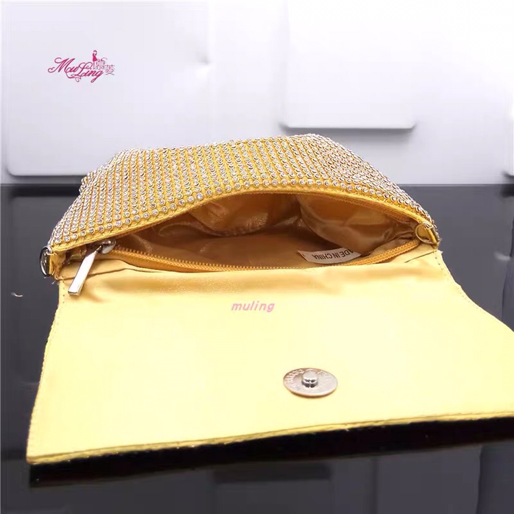 晚宴手机包白底实物图