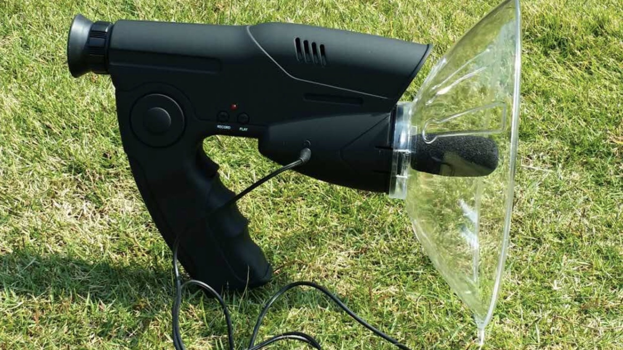 The new 8x bird-watching device can record for a long time