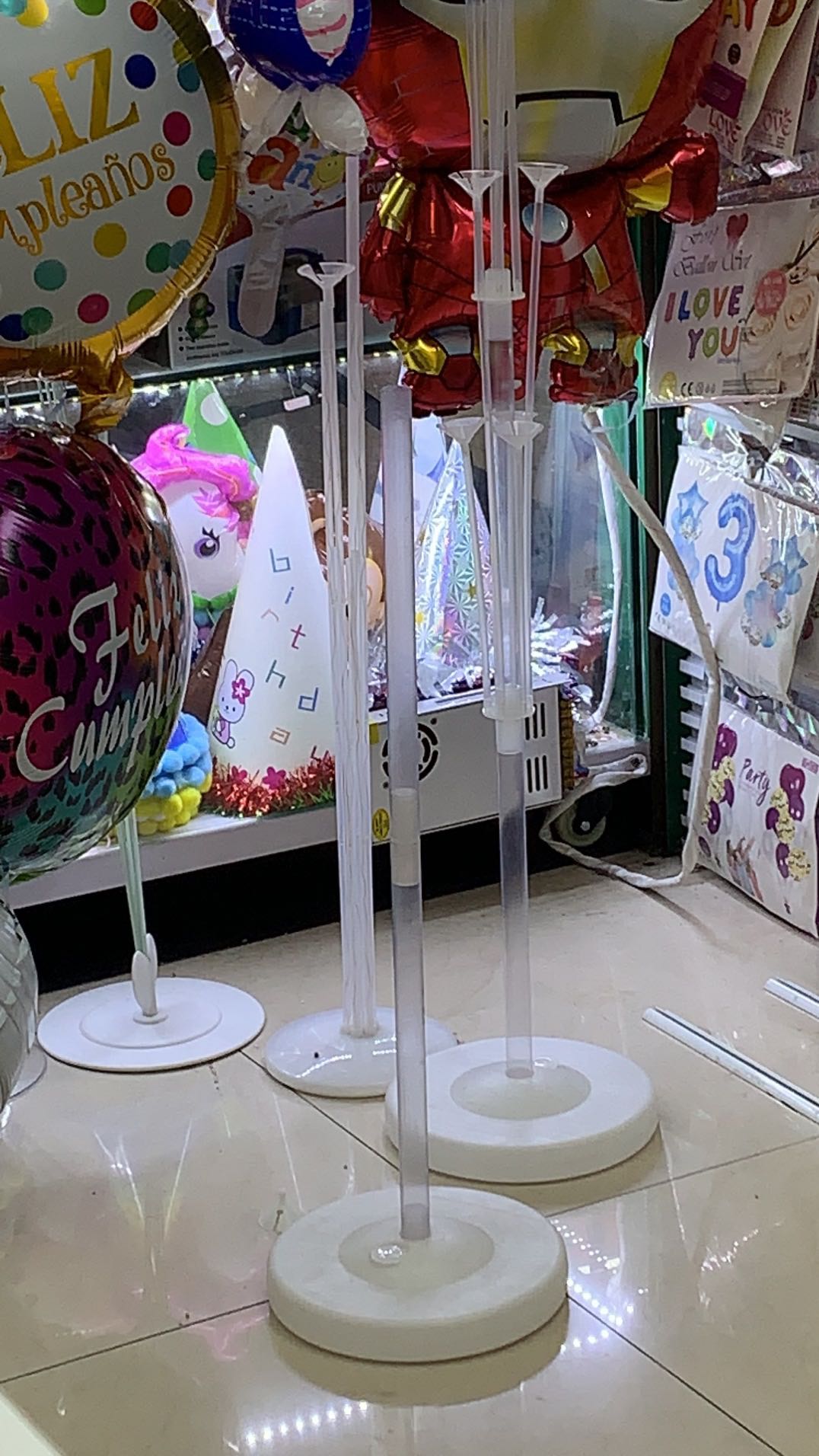 100 balloons per piece thumbnail