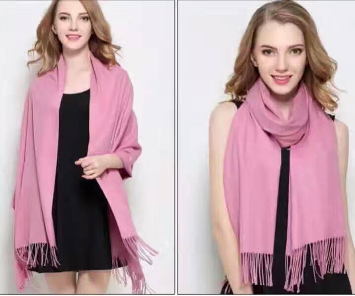 Pull The Shawl details Picture
