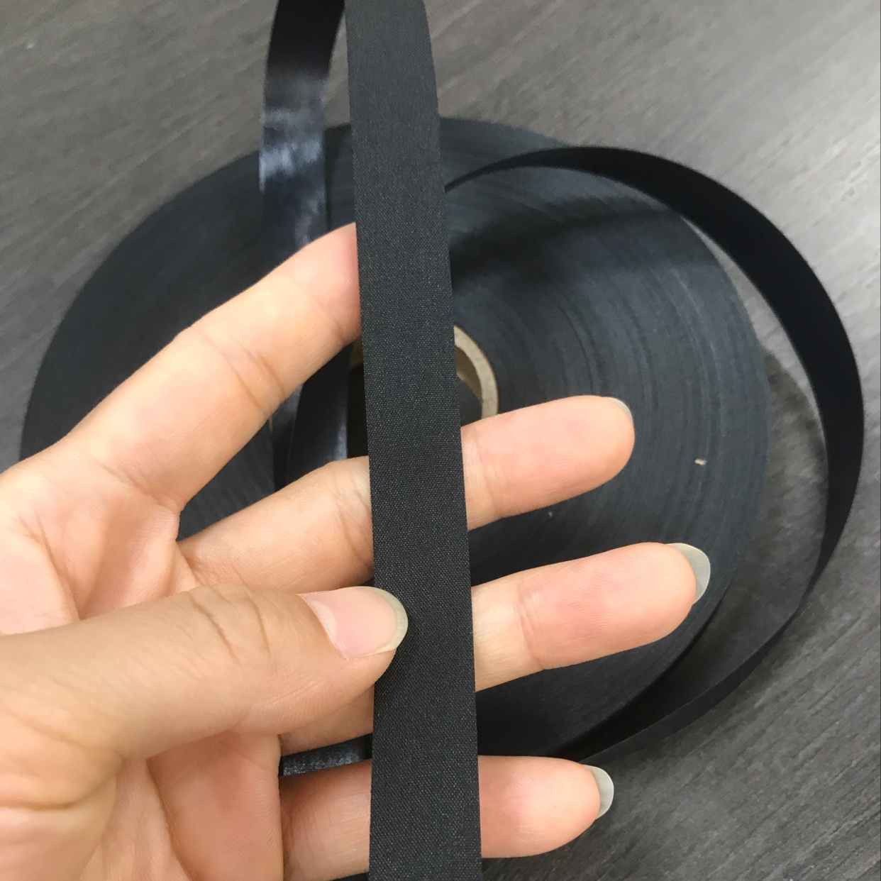 蓝黑色拉链用布胶热熔胶拉链辅料拉链加强胶带1