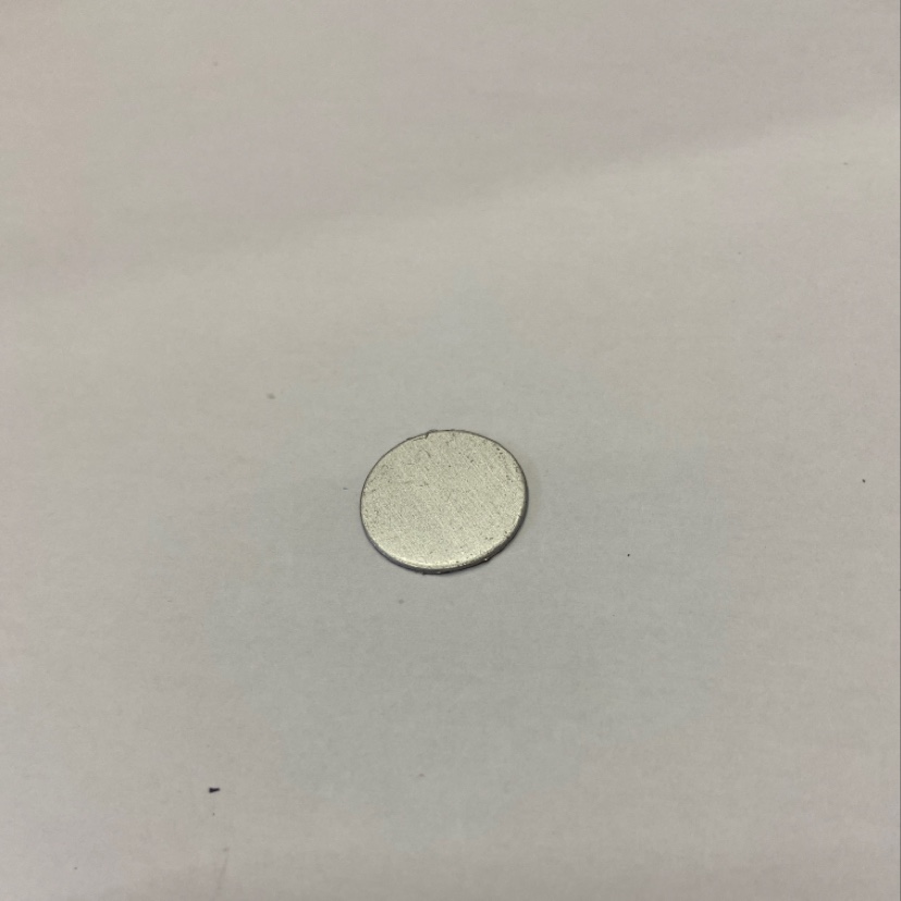 🧲铁皮铁片箱包配件直径18mm厚度0.5mm圆片，欢迎询价