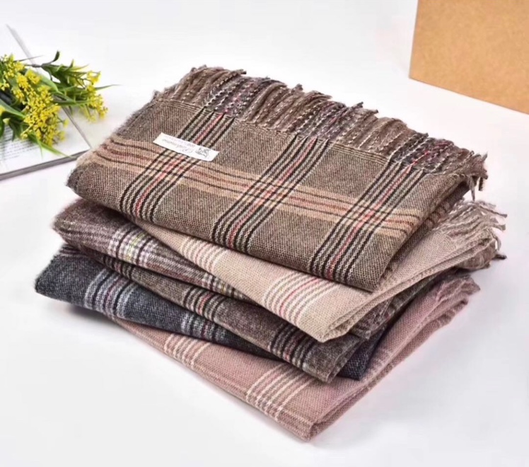 Classic Plaid Scarf Needs To Contact 13002655687