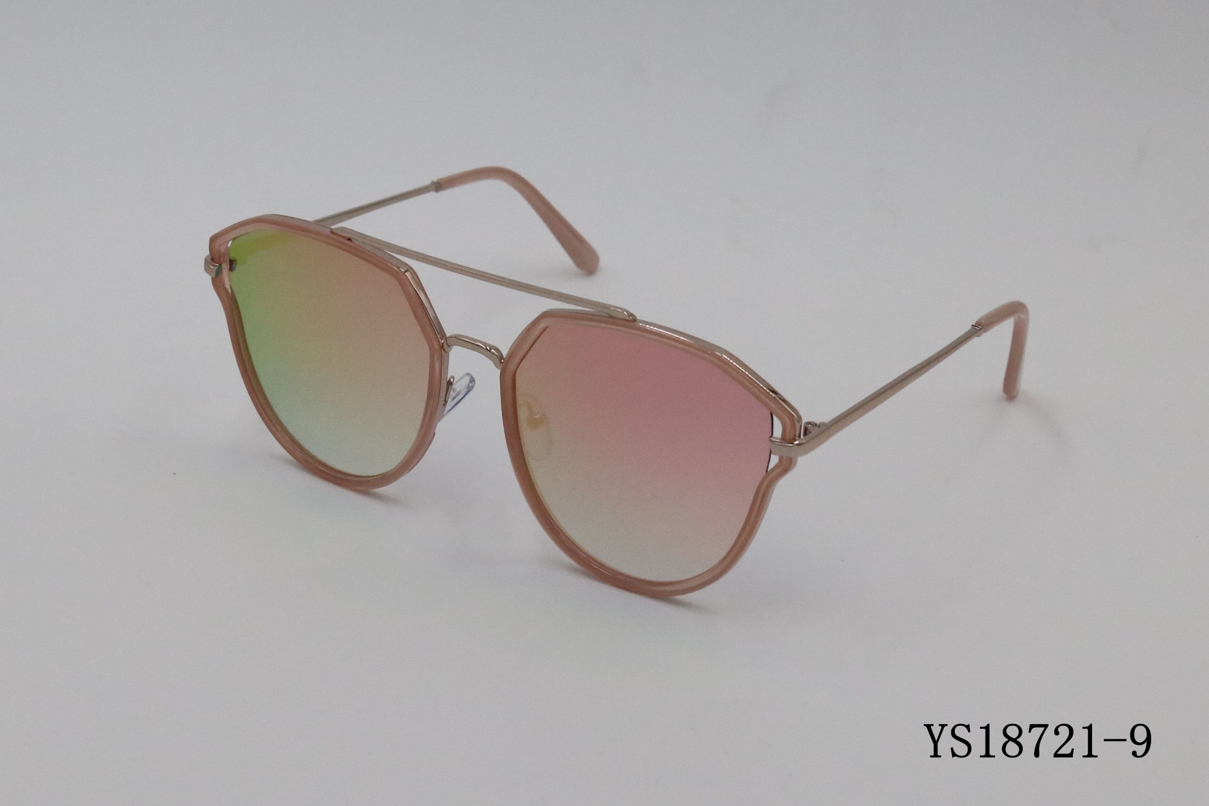 义乌好货伊BY特价双梁太阳镜白底实物图