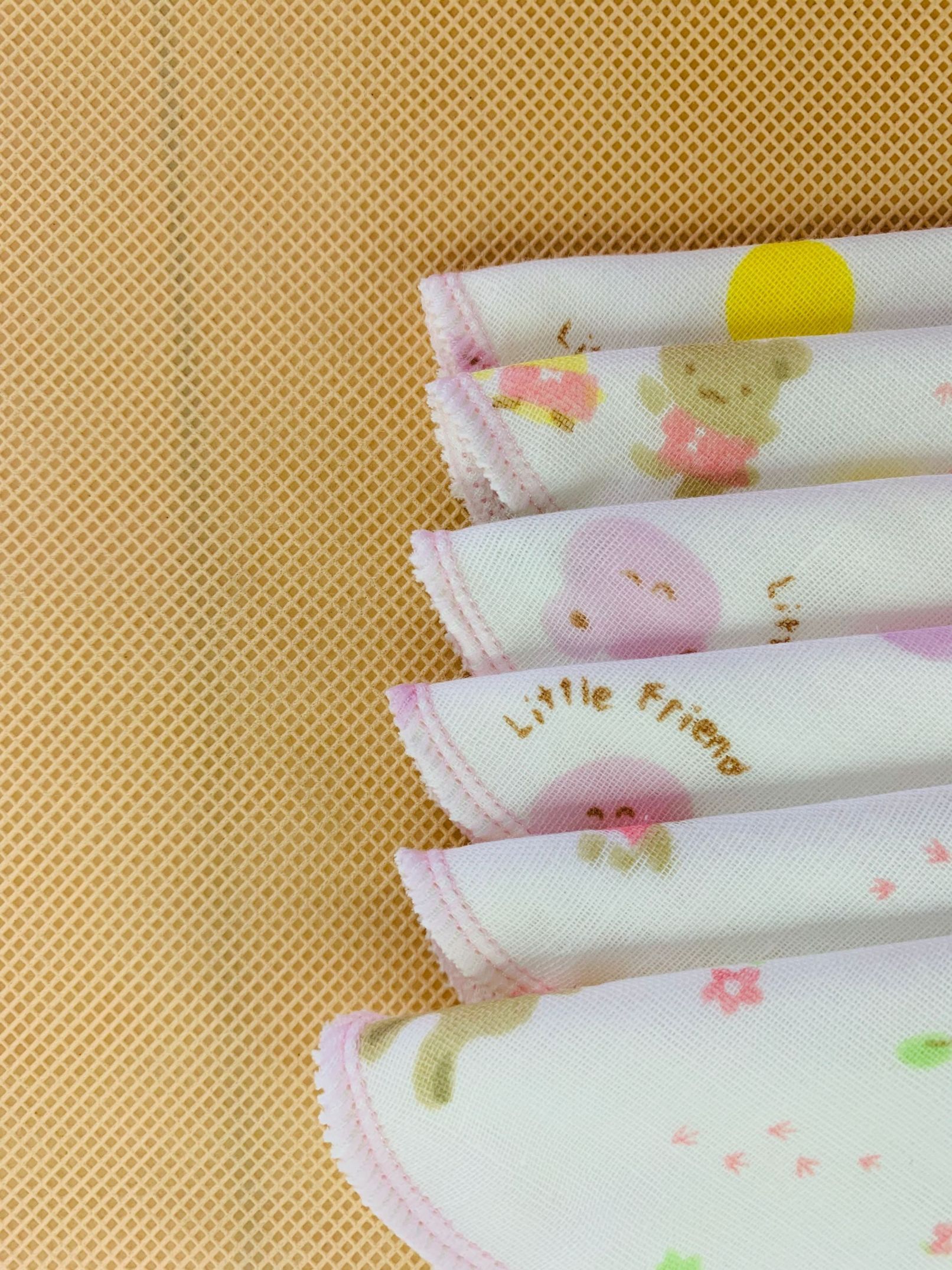 Yiwu quality newborn baby gauze, small handkerchiefs, baby feeding towels, mouth wiping gauze, small handkerchiefs factory direct sales undefined