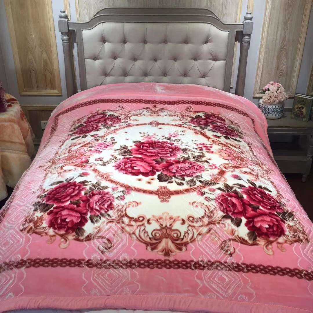 义乌好货，拉舍尔毛毯被子加厚双层冬季大红婚庆结婚送礼绒毯双人珊瑚绒毛毯。