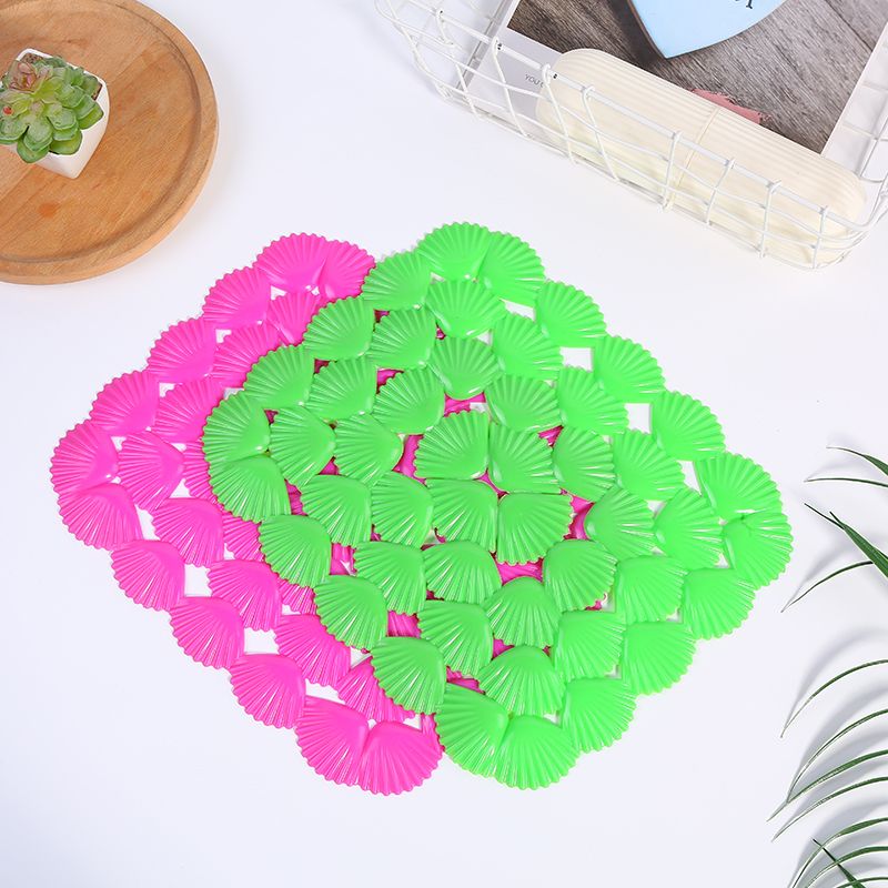 Manufacturers wholesale comfortable PVC material simple creative new bathroom kitchen sink mat shower room non-slip mat thumbnail