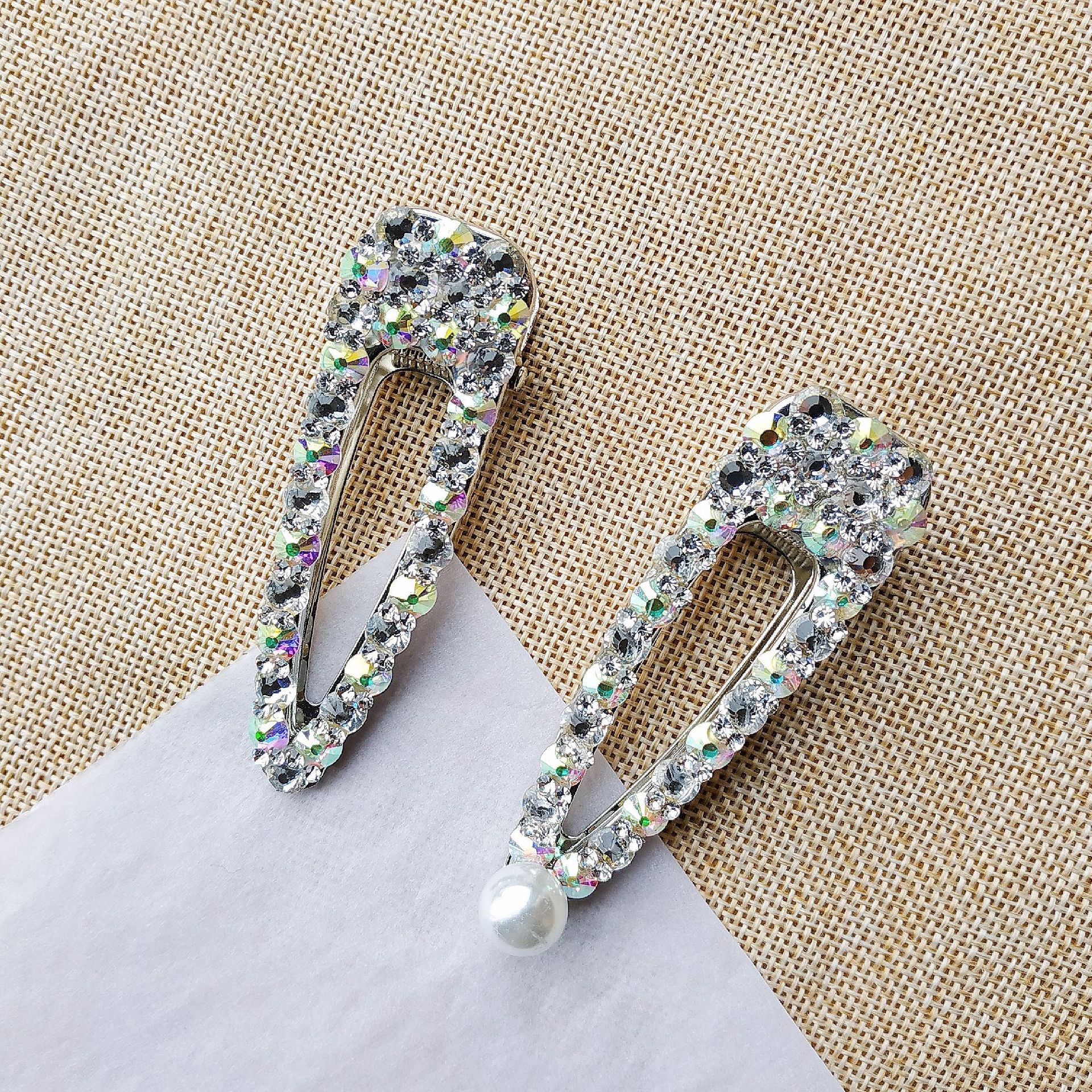 Yiwu Selection duck mouth clip a word clip metal rhinestone simple Ins pearl hair clip Korean clip heals