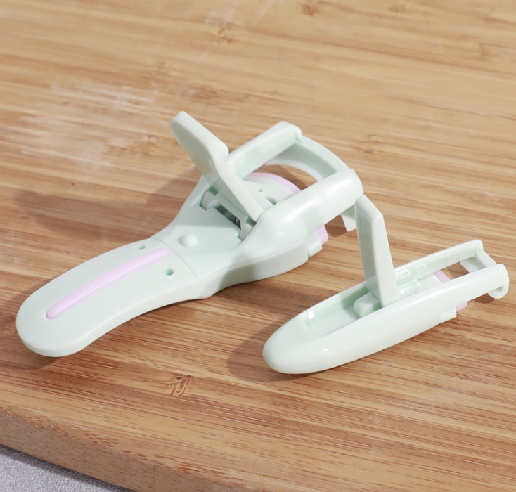 Marian Wide Angle/Partial Eyelash Curler (Combination Curler) details Picture