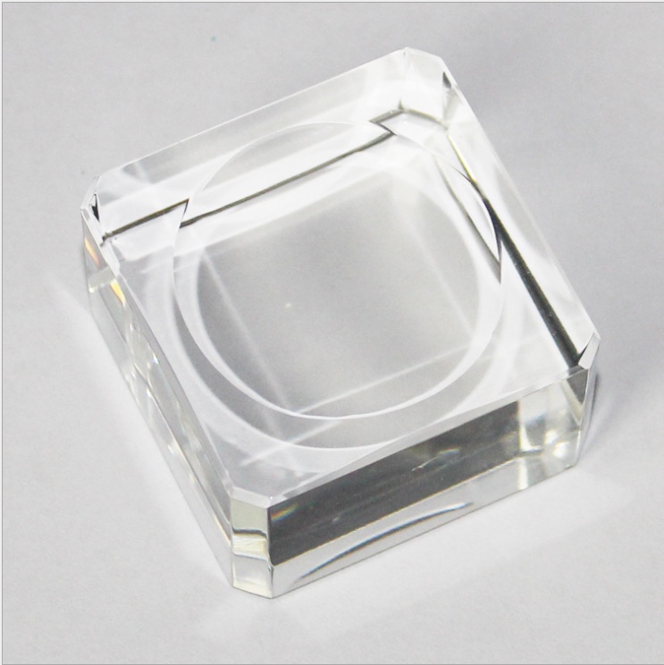 Square glue gaskets for eyelash implantation, crystal gaskets for eyelash extension tools, exclusively for export Application Scenario