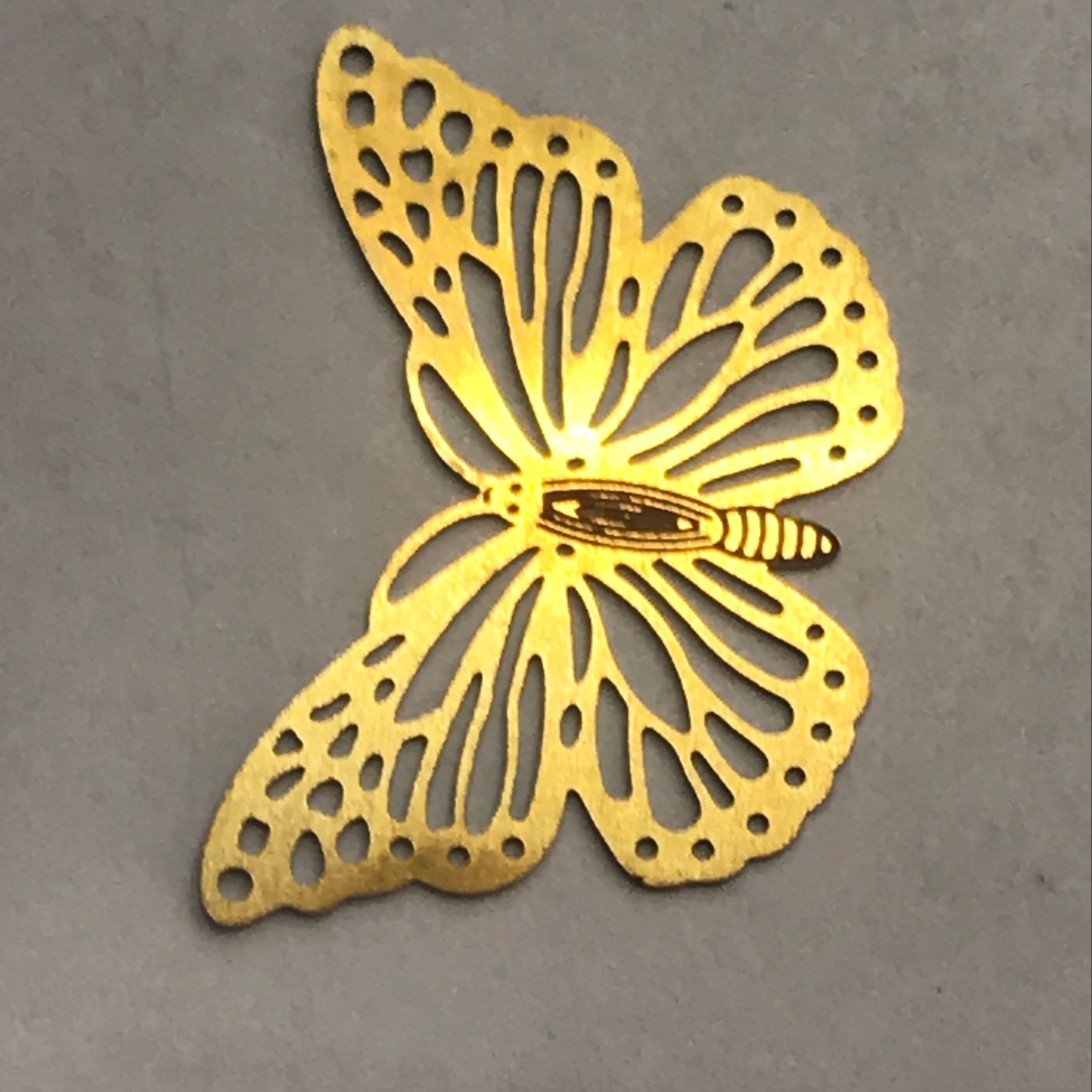 Feite computer chips, eco-friendly brass chips, hollowed-out butterfly chips, jewelry accessories, earrings, necklaces, pendants and earrings Specification image