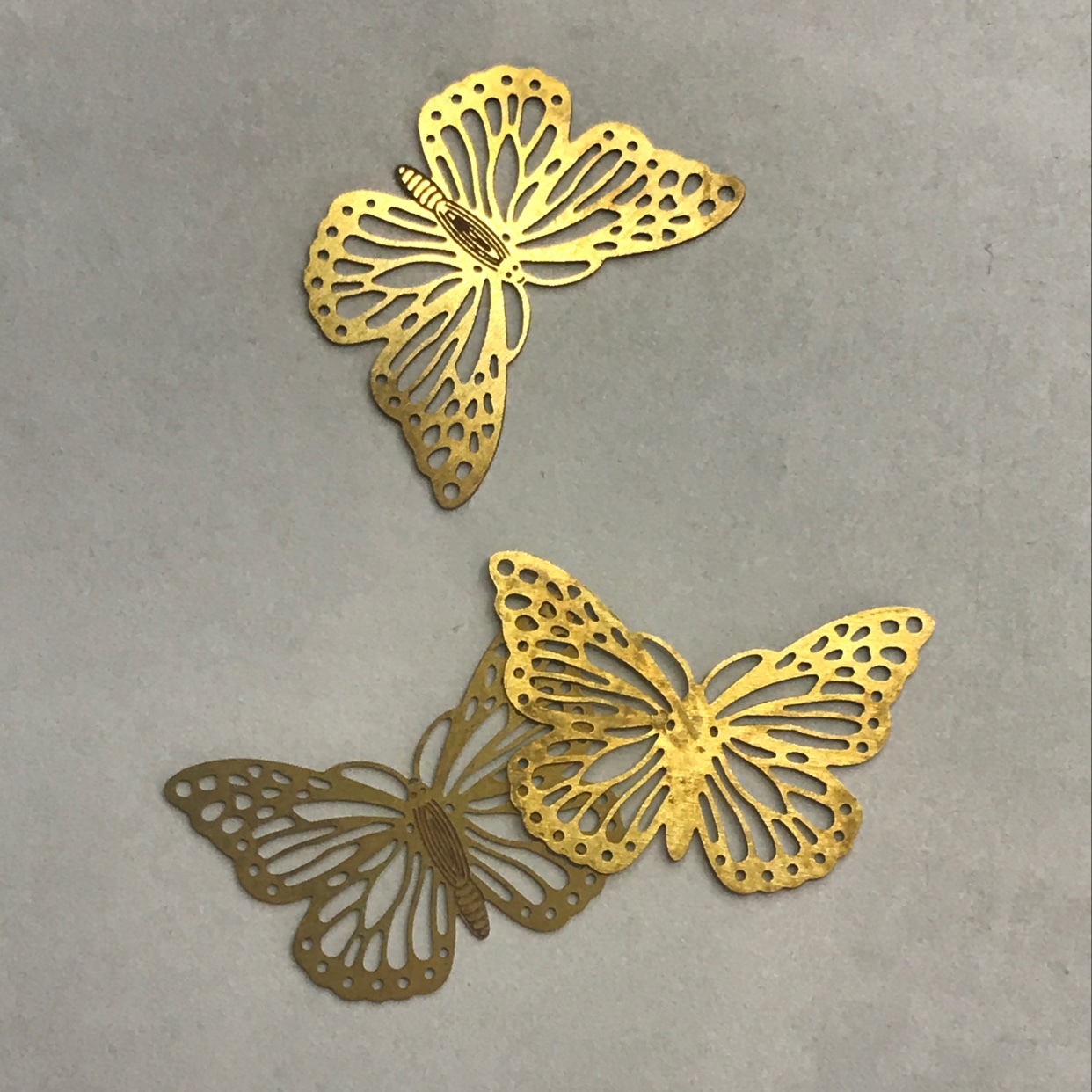 Feite computer chips, eco-friendly brass chips, hollowed-out butterfly chips, jewelry accessories, earrings, necklaces, pendants and earrings Application Scenario