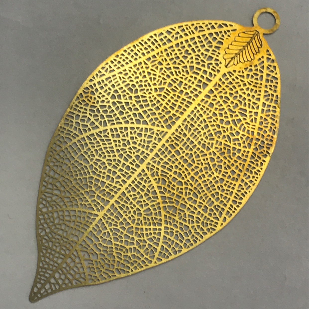 Feite computer chips, eco-friendly brass chips, hollowed-out large leaf jewelry accessories, earrings, necklaces, pendants and earrings details Picture