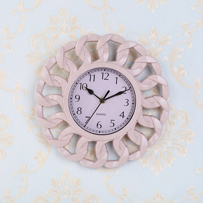 Yiwu Good Goods Creative New high-end wall clock, personalized living room and dining room comfortable, warm, fresh and elegant wall clock detail image 1