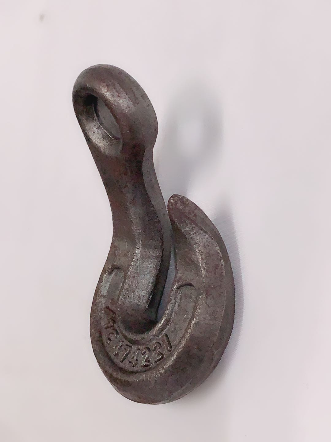 5/16 eye-shaped curved hook Item Picture