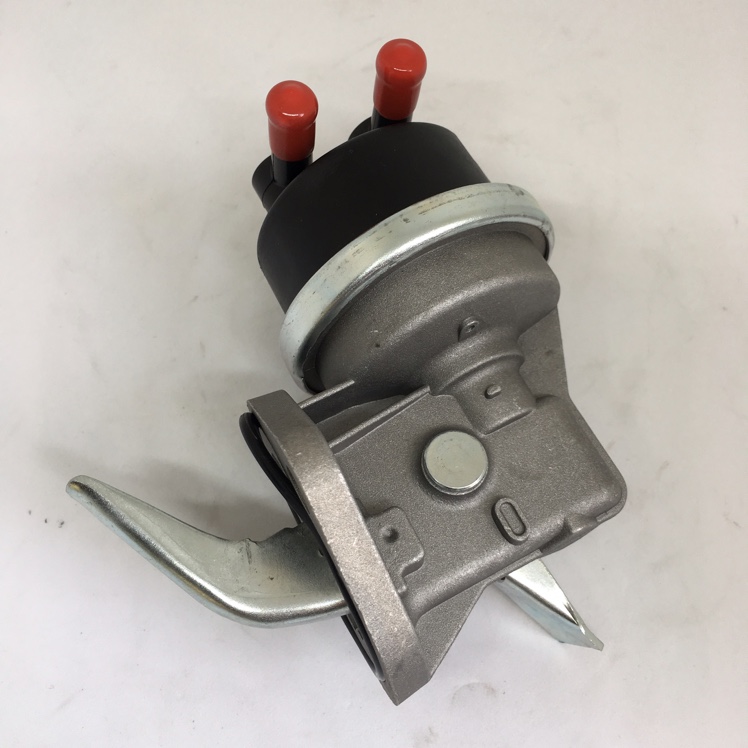 Deer JOHN DEERE tractor diaphragm type mechanical fuel pump BCD2695 RE38009