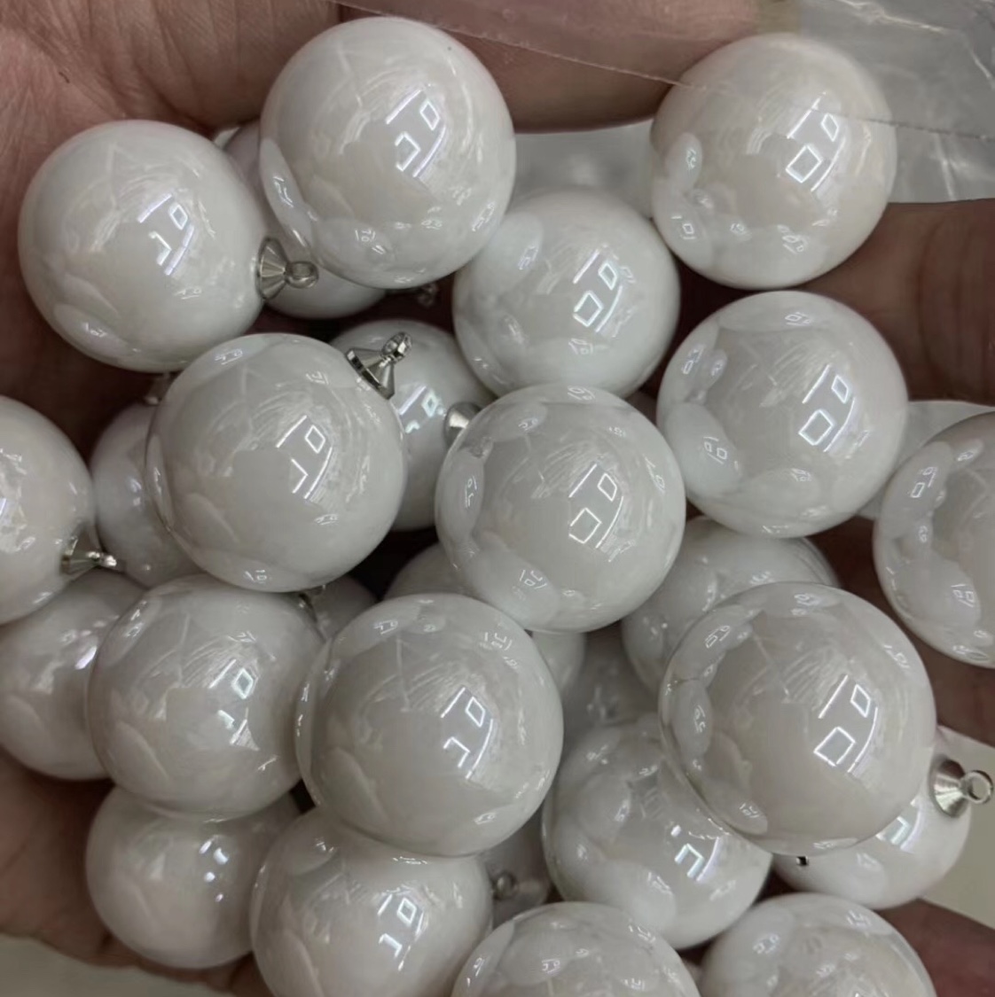 20厘带吊仿贝白色细节图